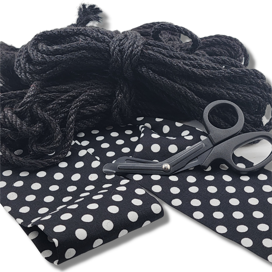 Shibari Jute Rope Kit- Black